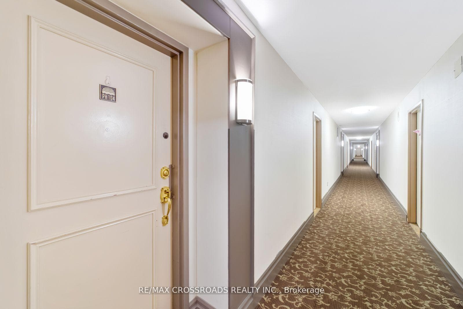 90 Ling Road Unit PH104 photo 29