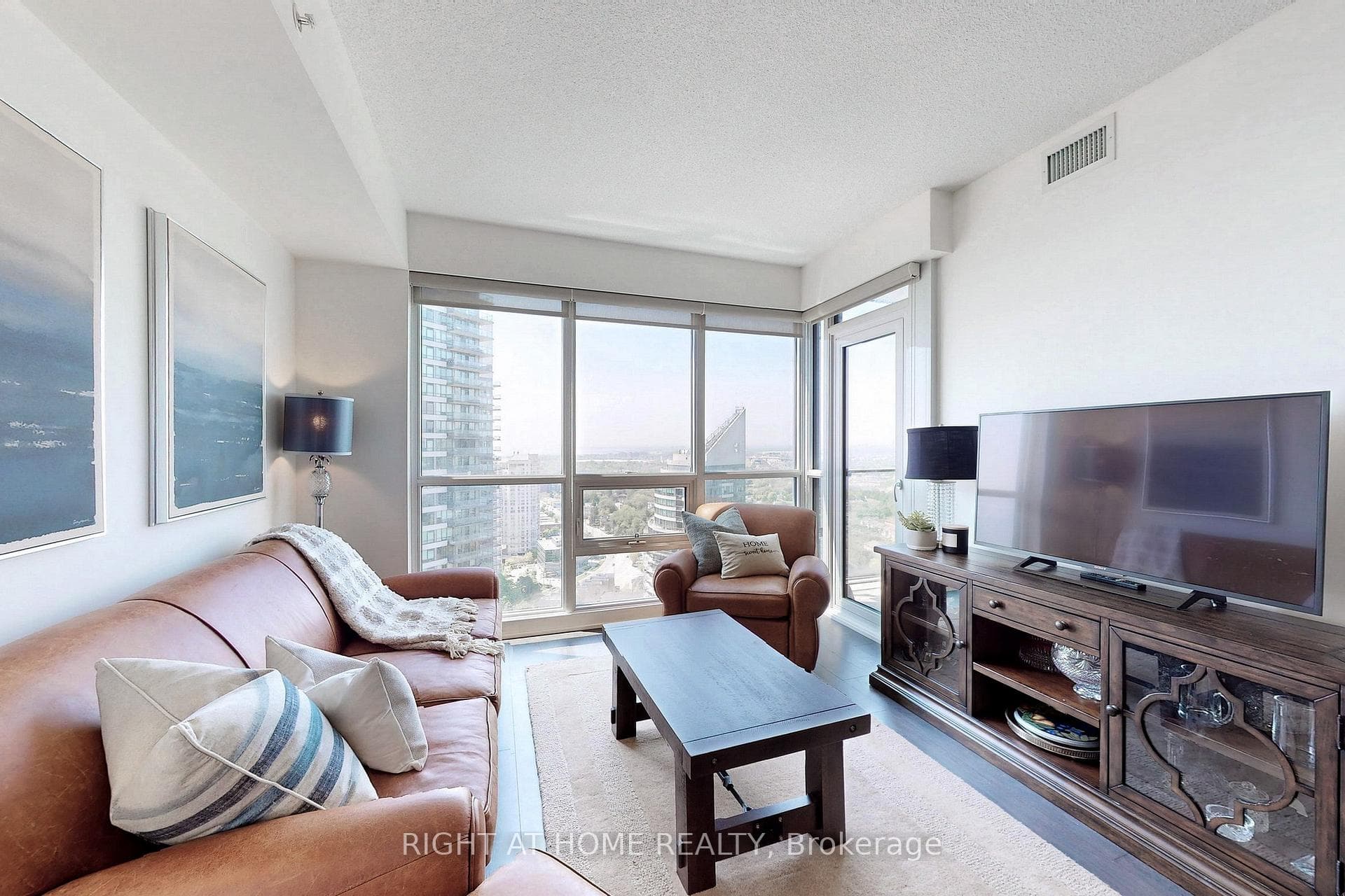 2212 Lake Shore Boulevard Unit 3605 photo 3