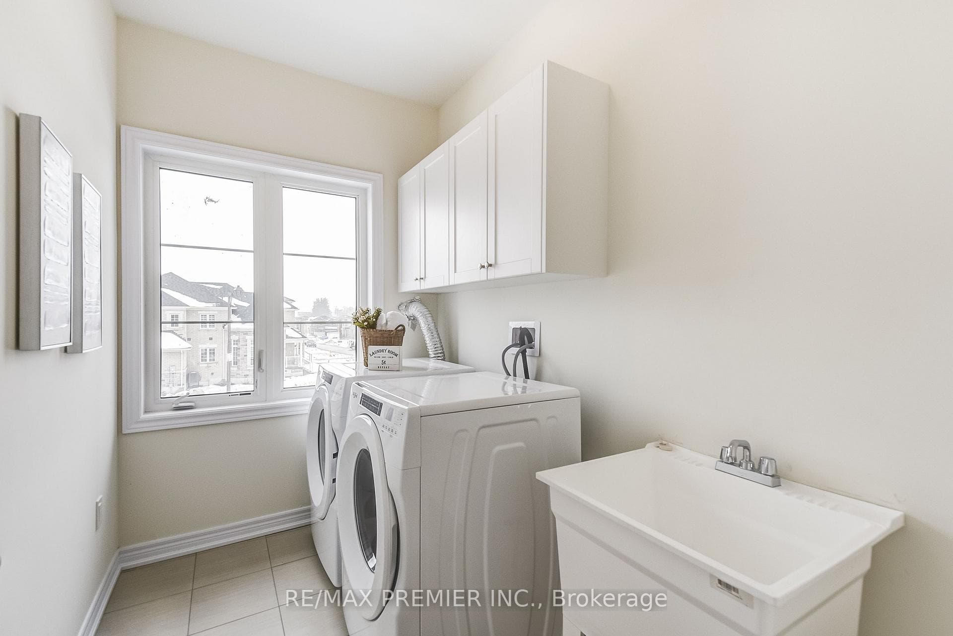 206 Yakefarm Boulevard photo 35