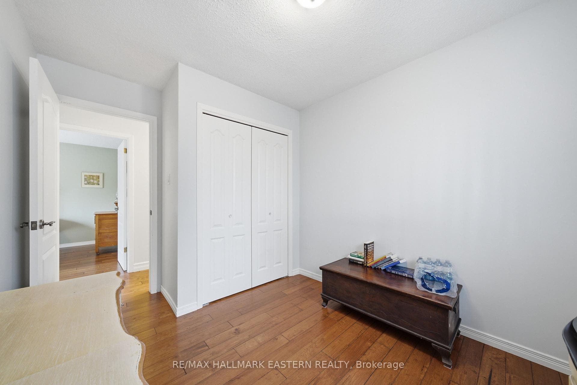 Hard surface flooring