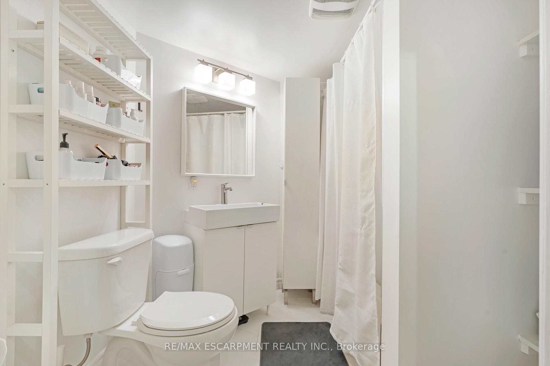 93 Peter Street photo 31