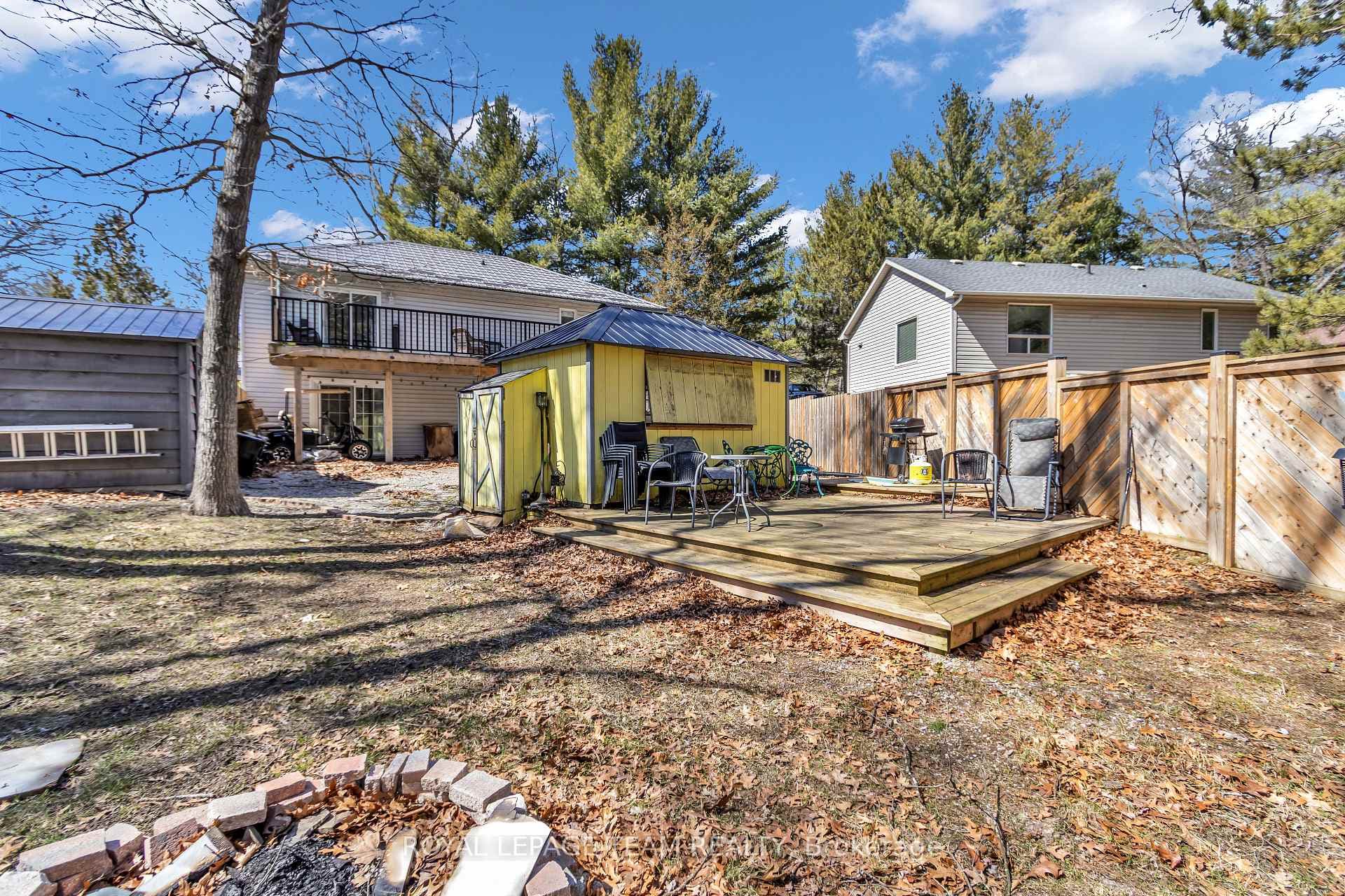 7706 Alfred Street photo 34