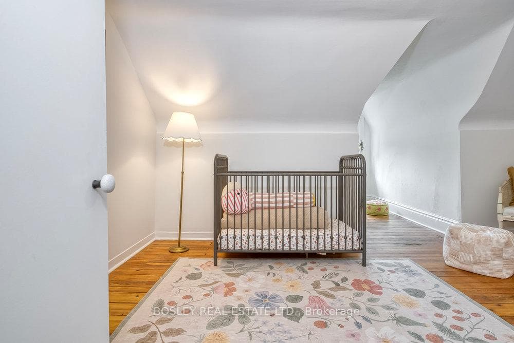 38 Hook Avenue photo 27