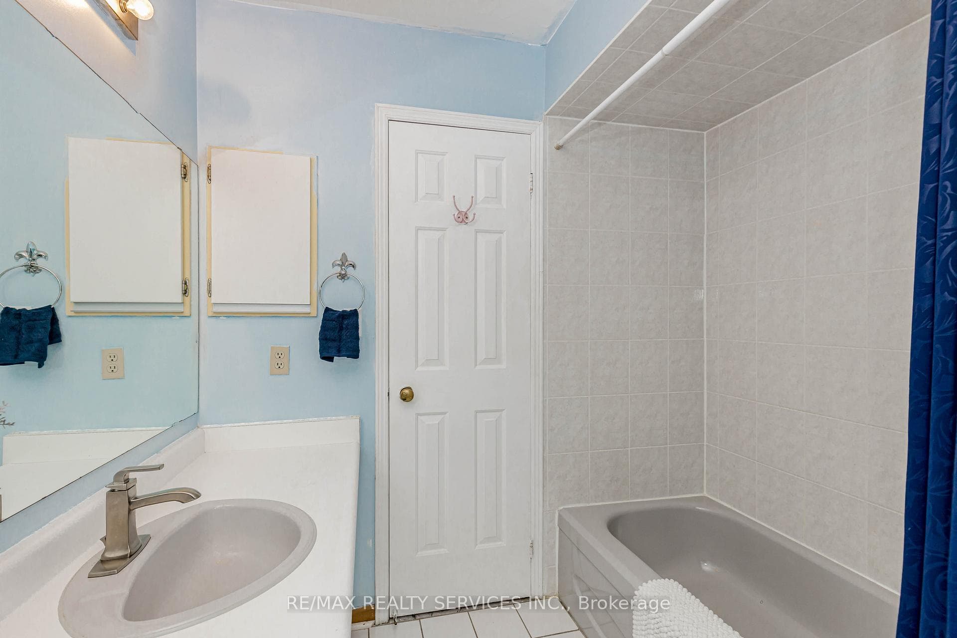5028 Northern Lights Circle photo 30