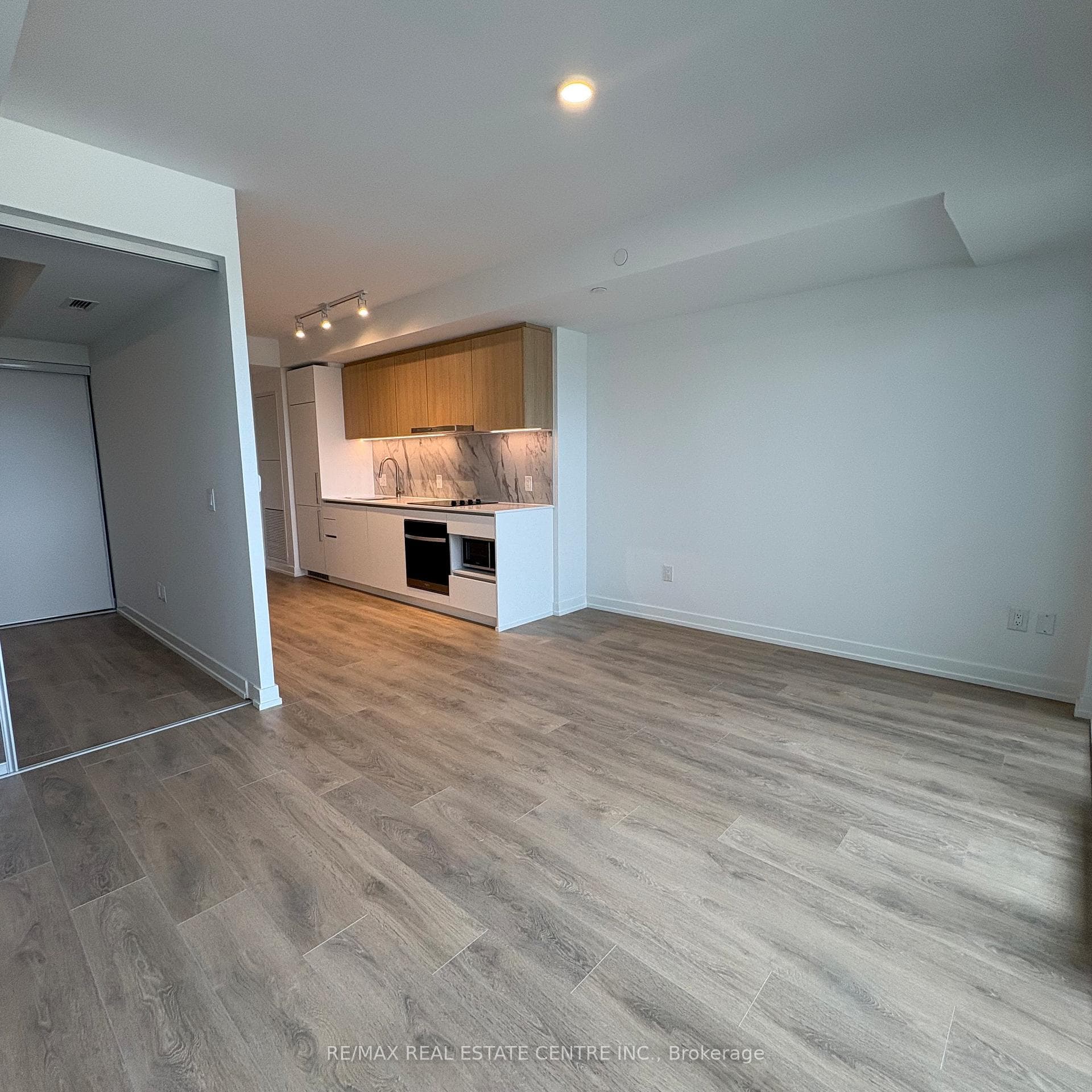 1100 Sheppard Avenue Unit 1203 photo 8