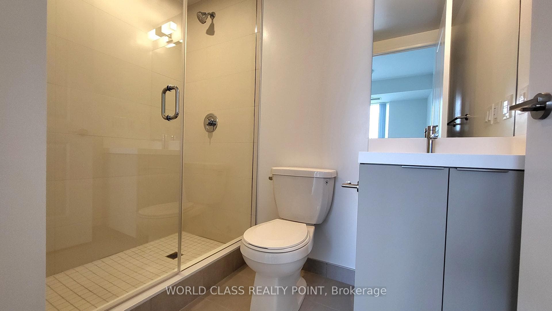 8 Widmer Street Unit 5005 photo 11