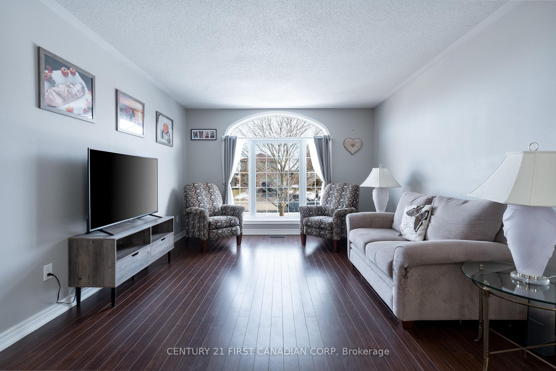 240 Margaret Street photo 10