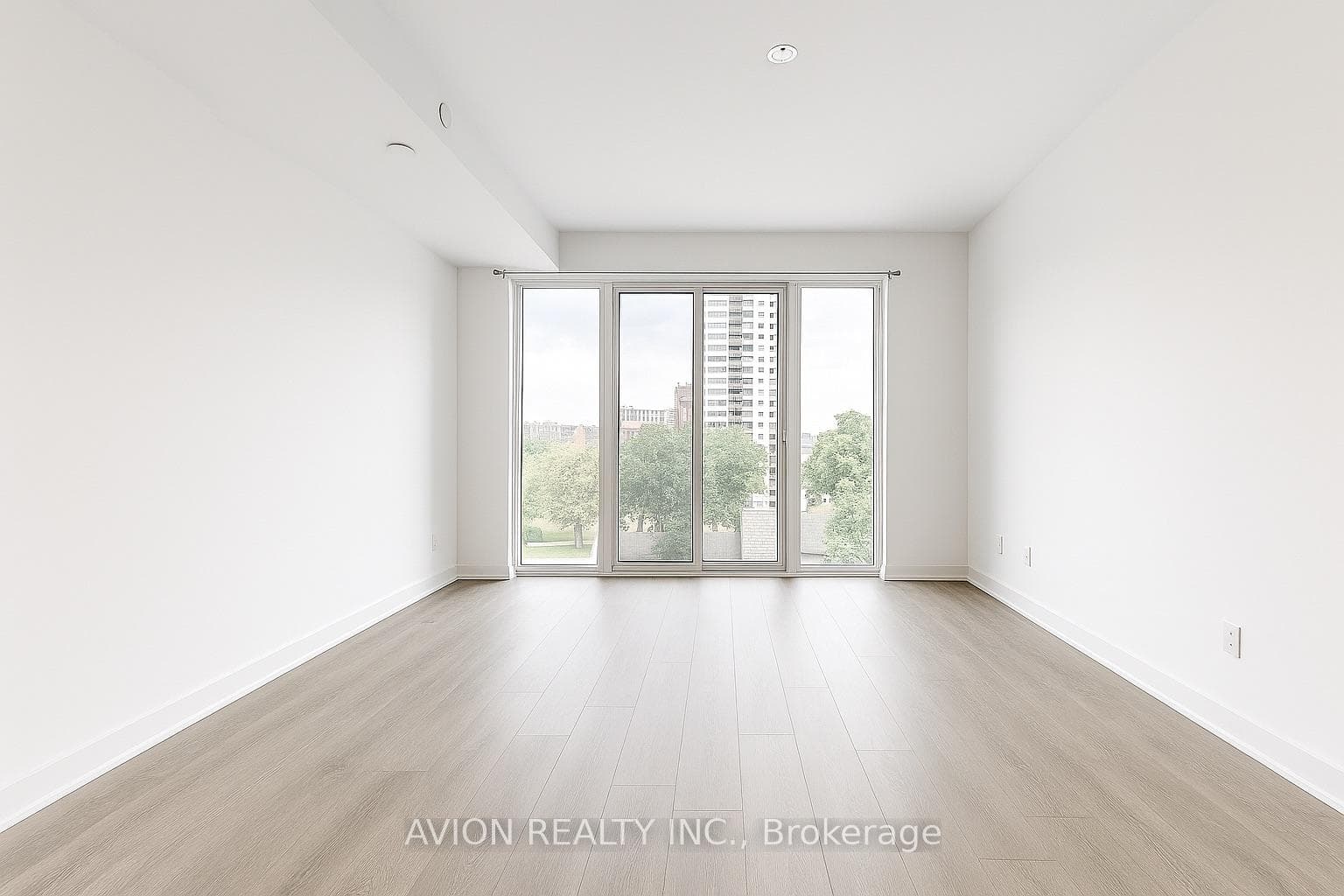 50 Mccaul Street Unit 716 photo 11