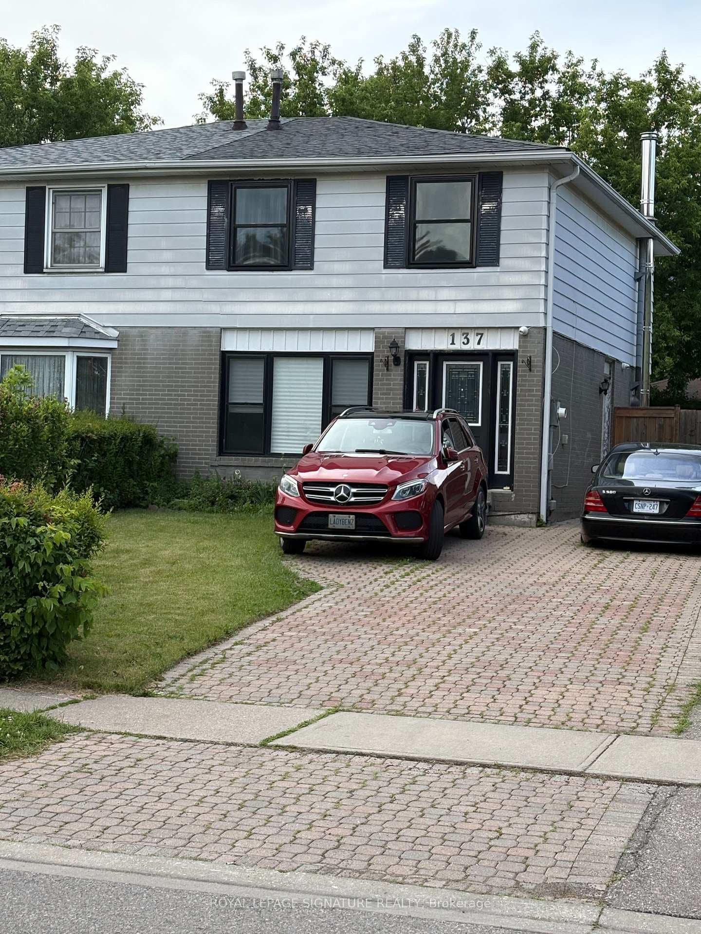 137 Madoc Drive photo 1
