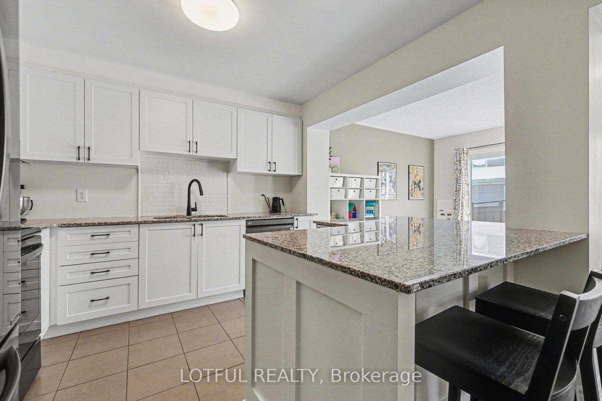 521 Foxlight Circle photo 15