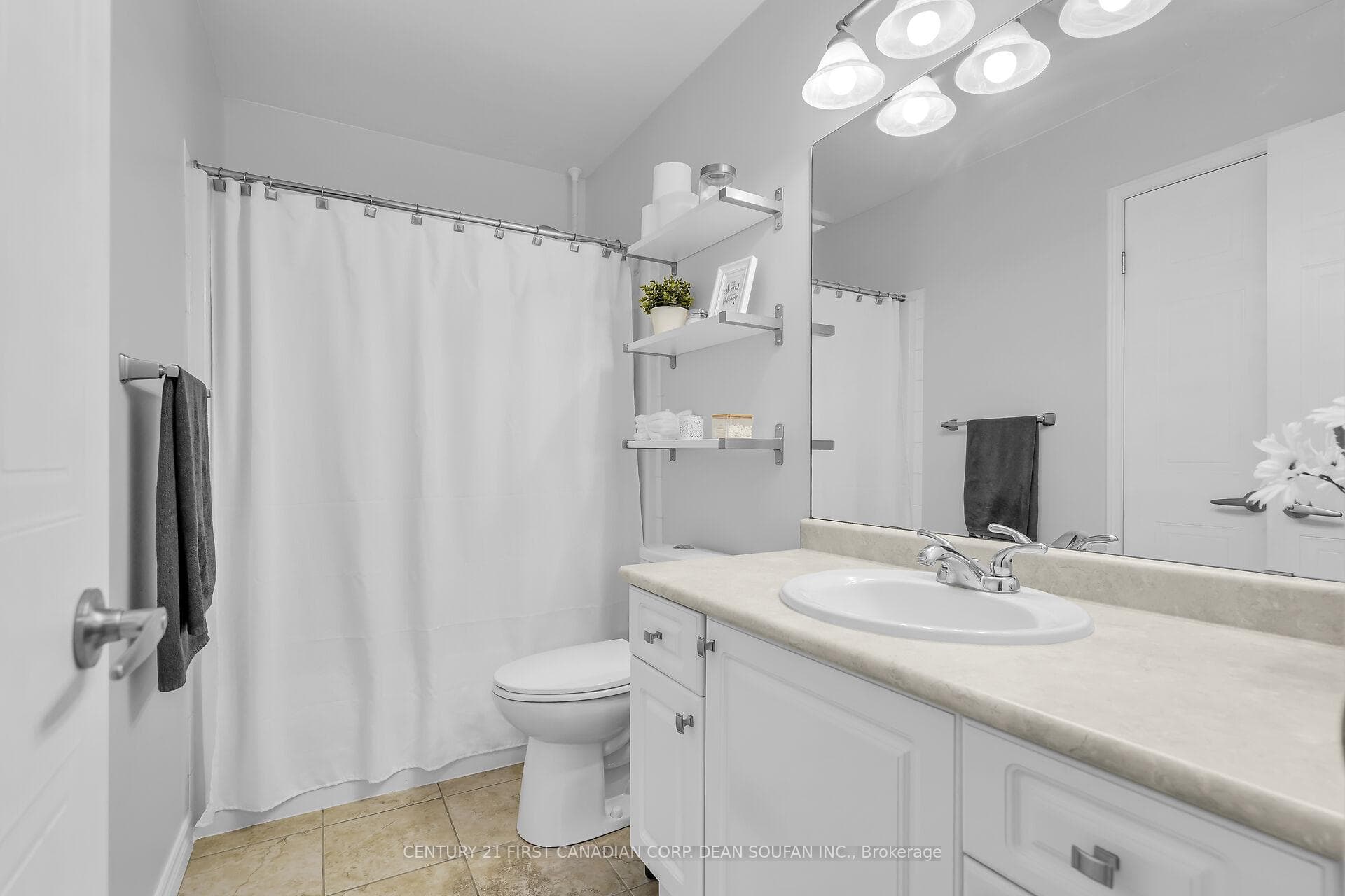 995 Kimball Crescent photo 27