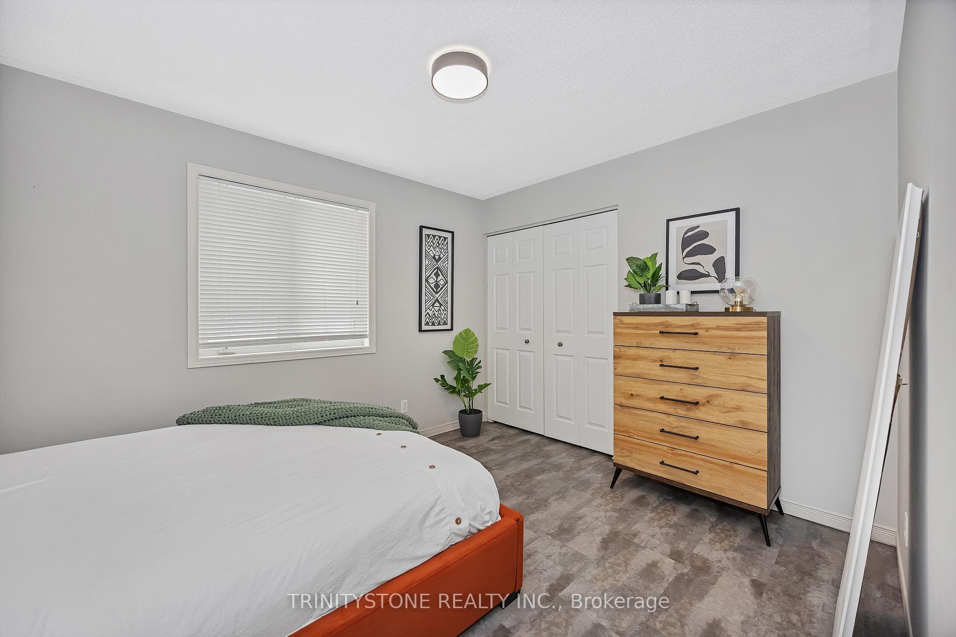 6127 Abbott Street photo 26