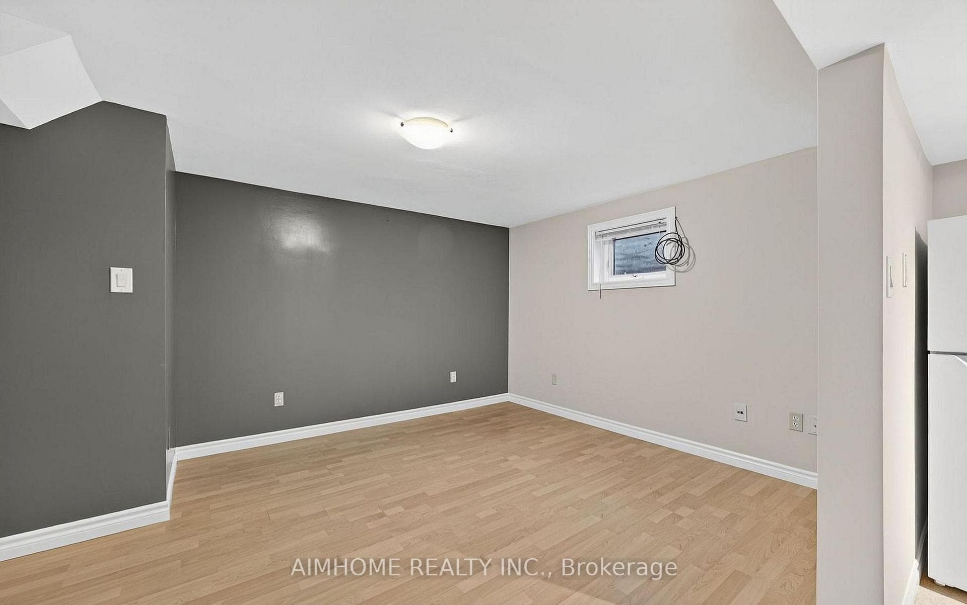 764 Botany Hill(Lower Unit) Crescent photo 1