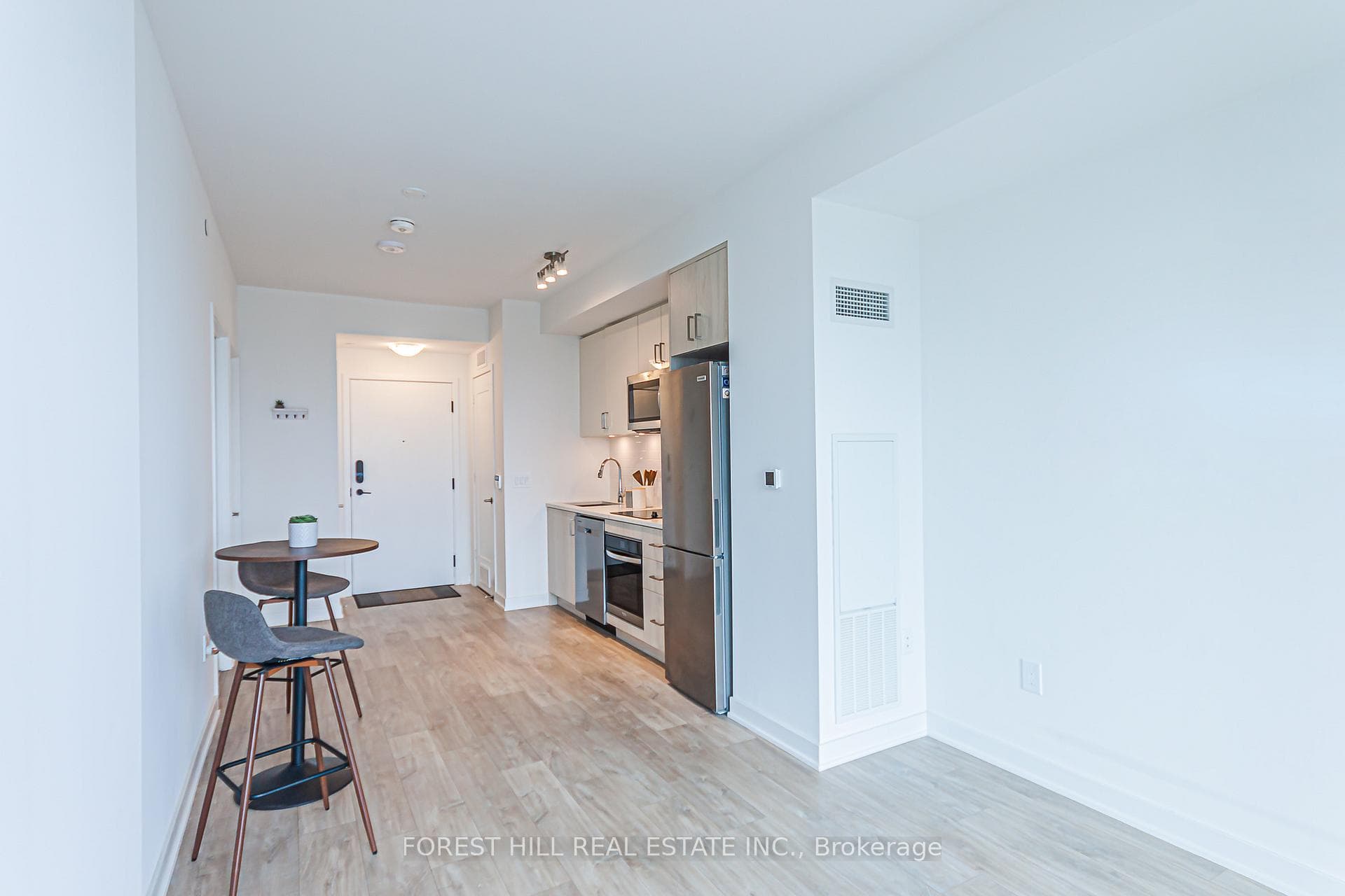 60 Princess Street Unit 1213 SE photo 8