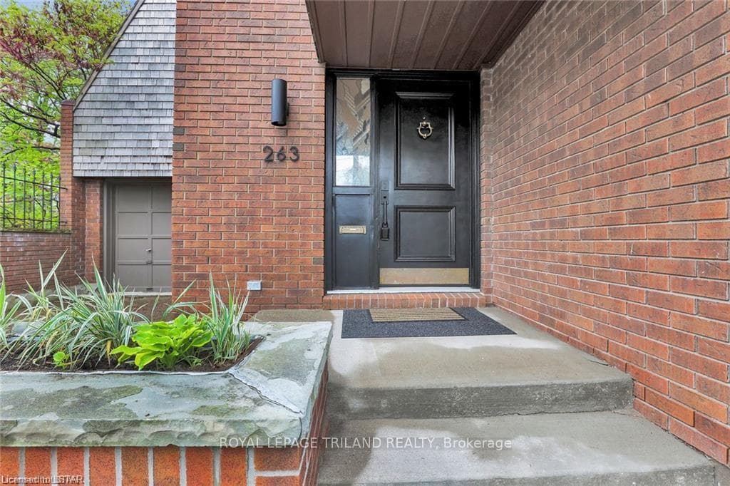 263 EPWORTH Avenue photo 2