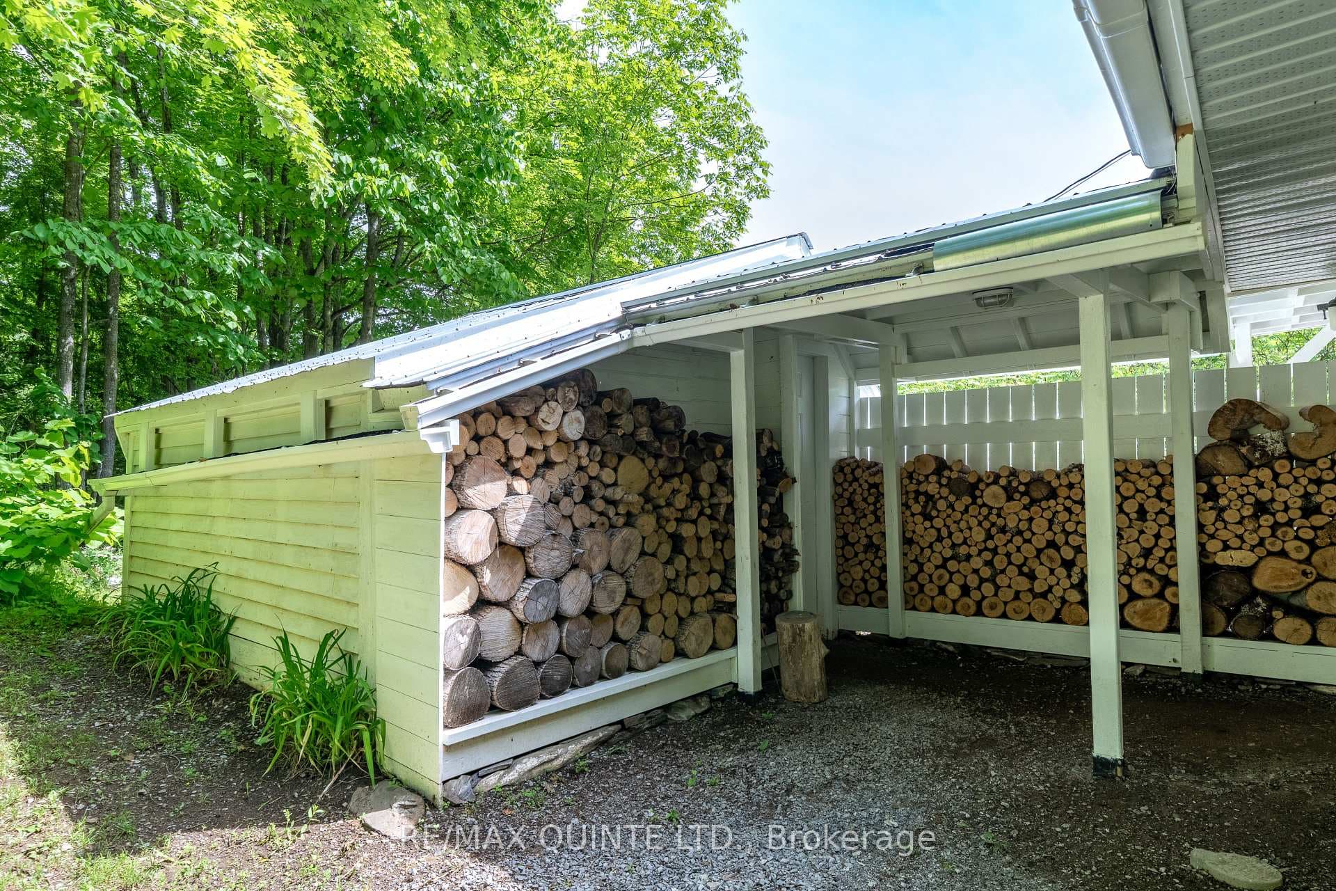 169 Simpson Road photo 22