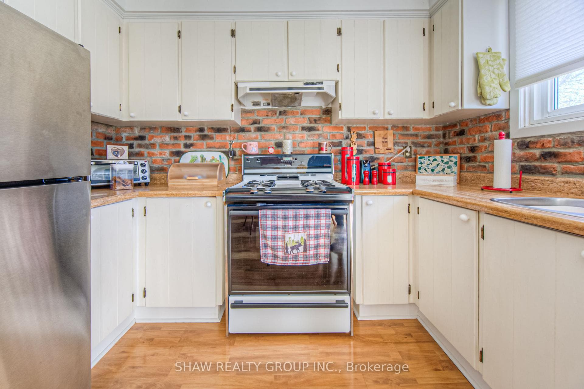 1881 Earlwood Drive photo 17
