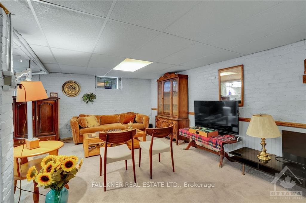 79 RENFREW Avenue photo 25