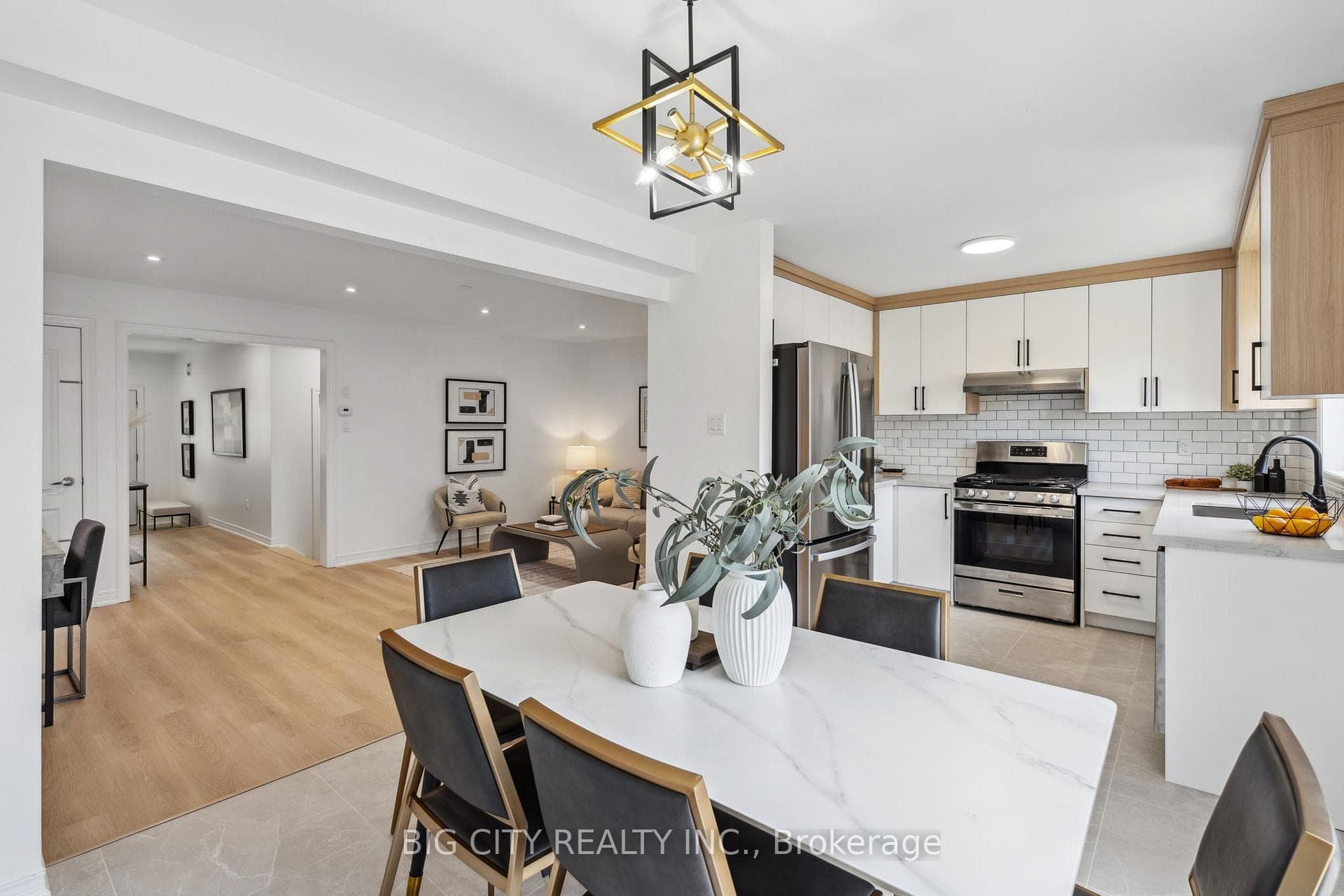 163 Burgess Crescent photo 11