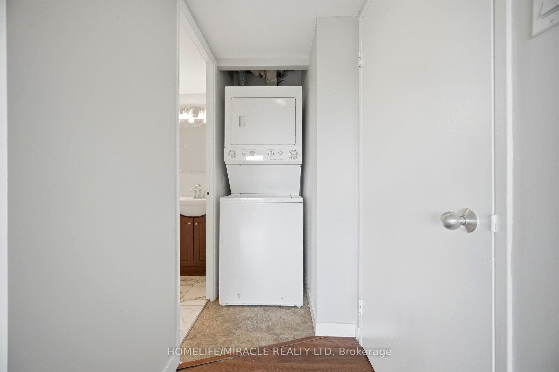 41 Markbrook Lane Unit 707 photo 27