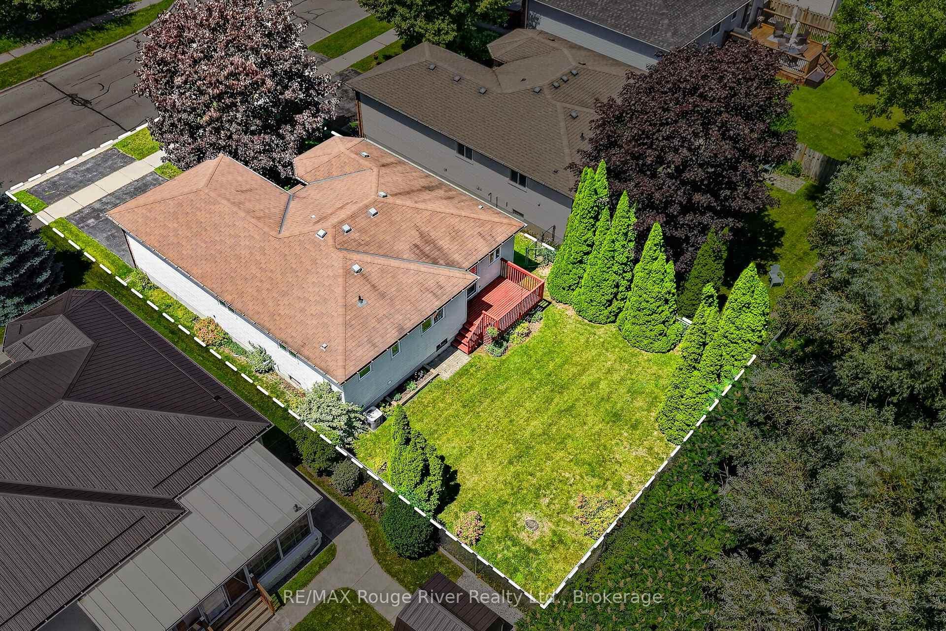 660 Ewing Street photo 41