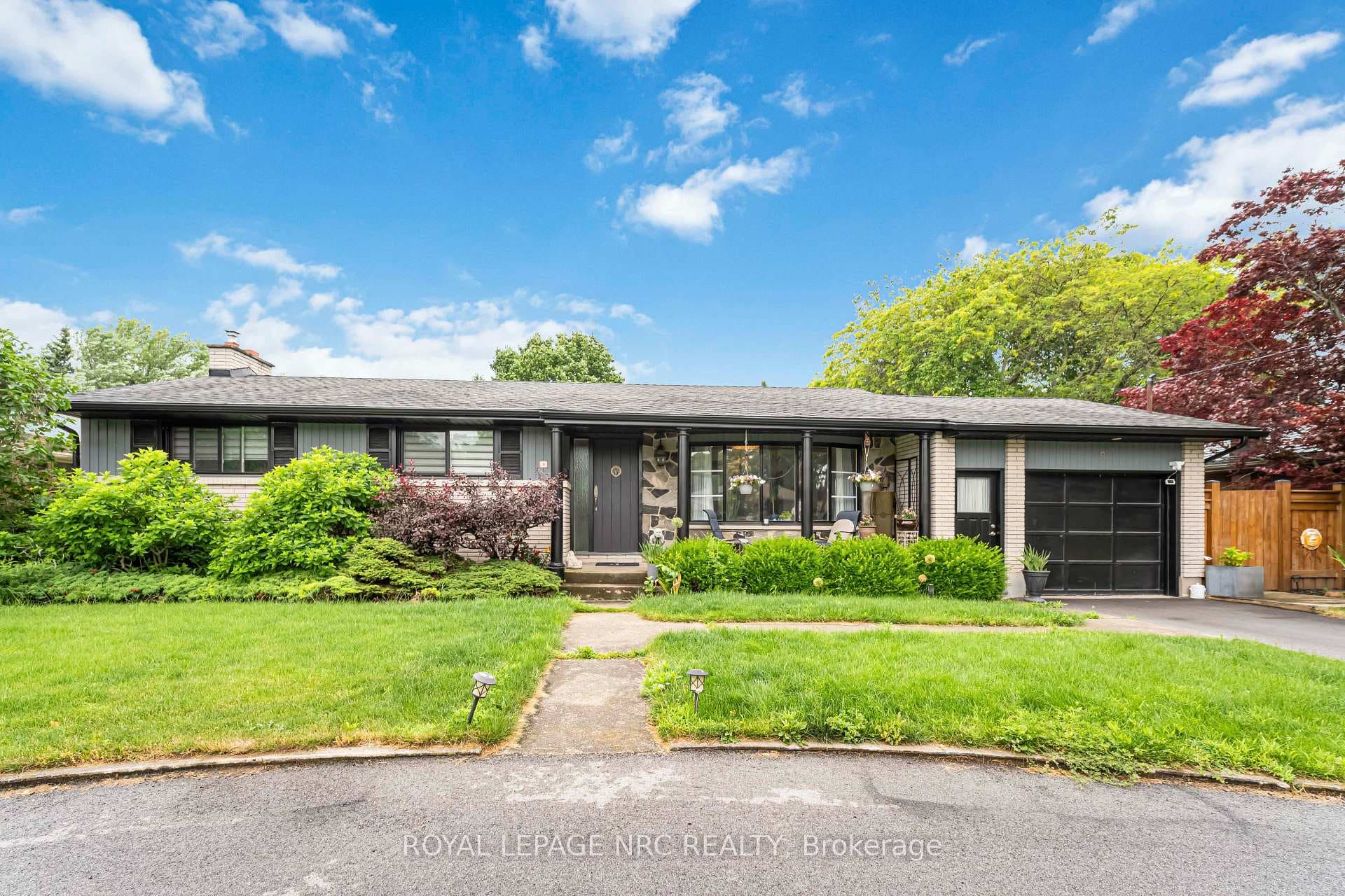 9 Cartier Drive photo 3