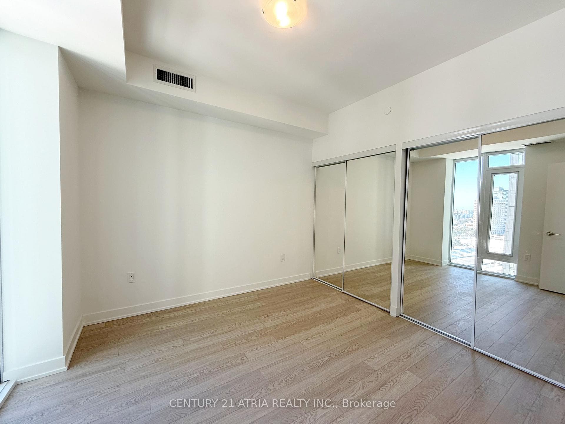 1 Quarrington Lane Unit 1502 photo 9