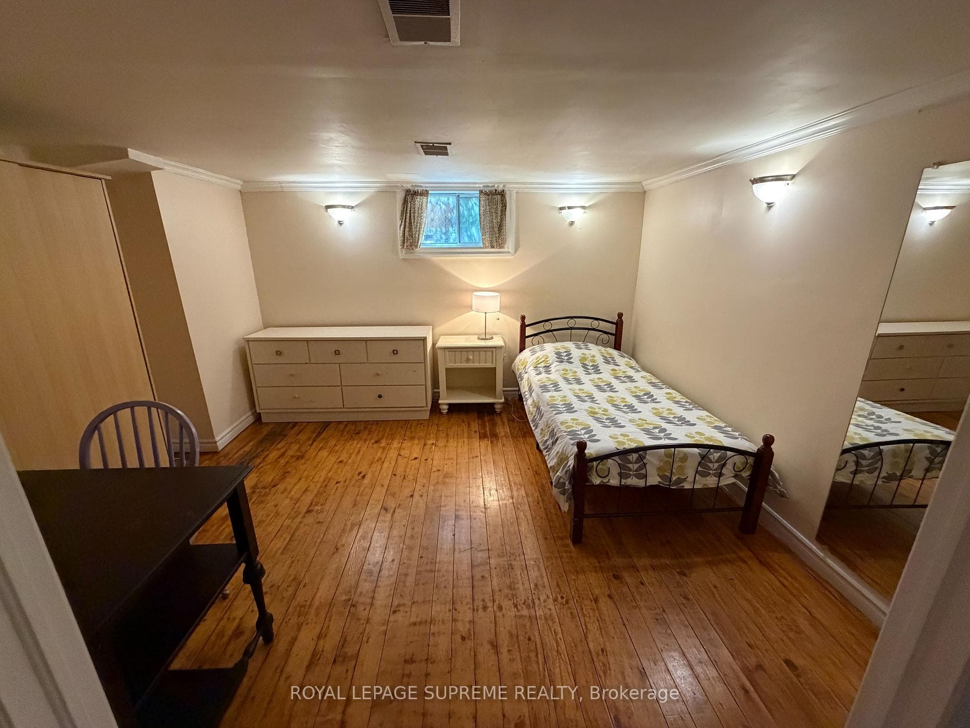 1074 Briar Hill Avenue Unit Bsmt photo 10