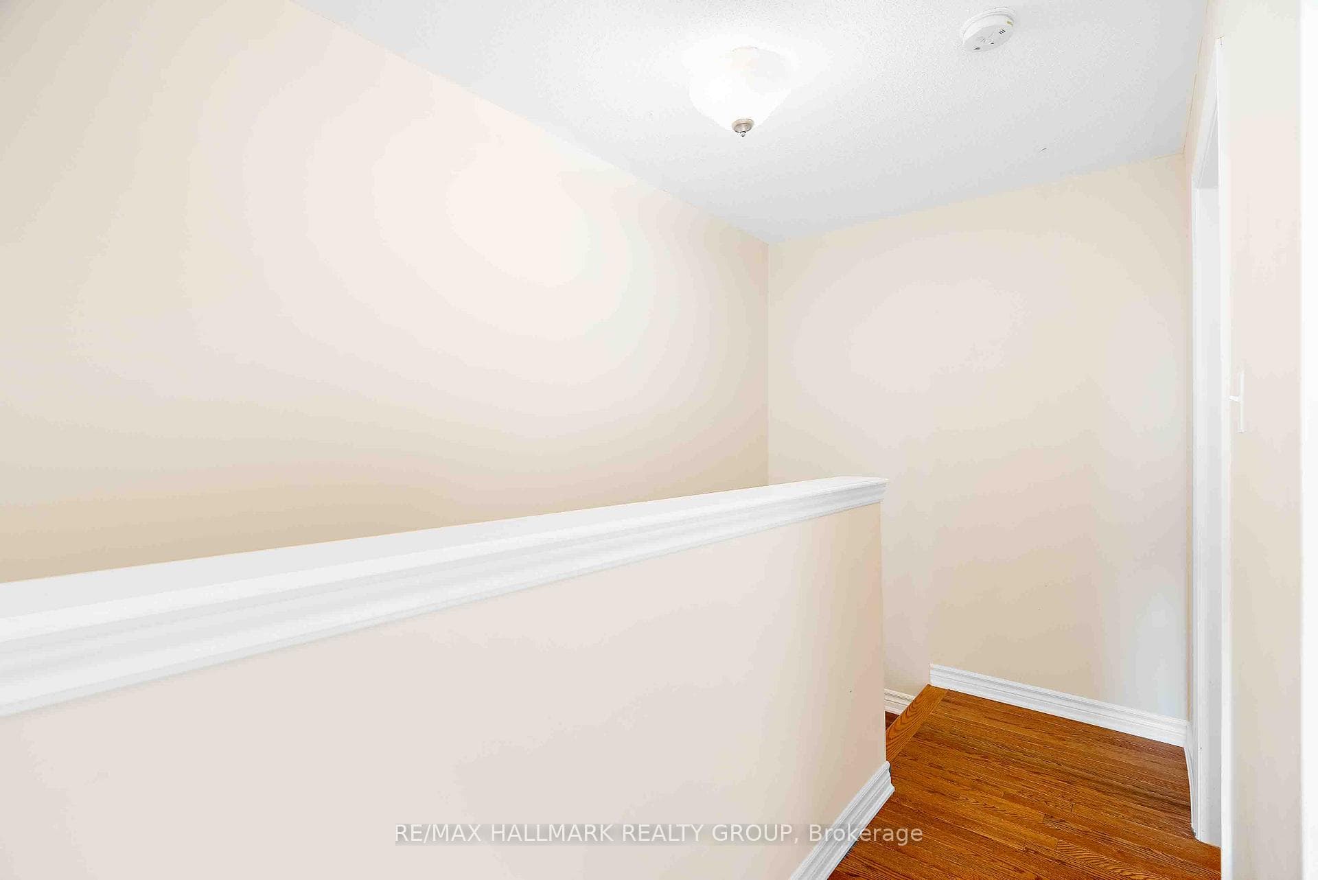 164 Sunshine Crescent photo 15
