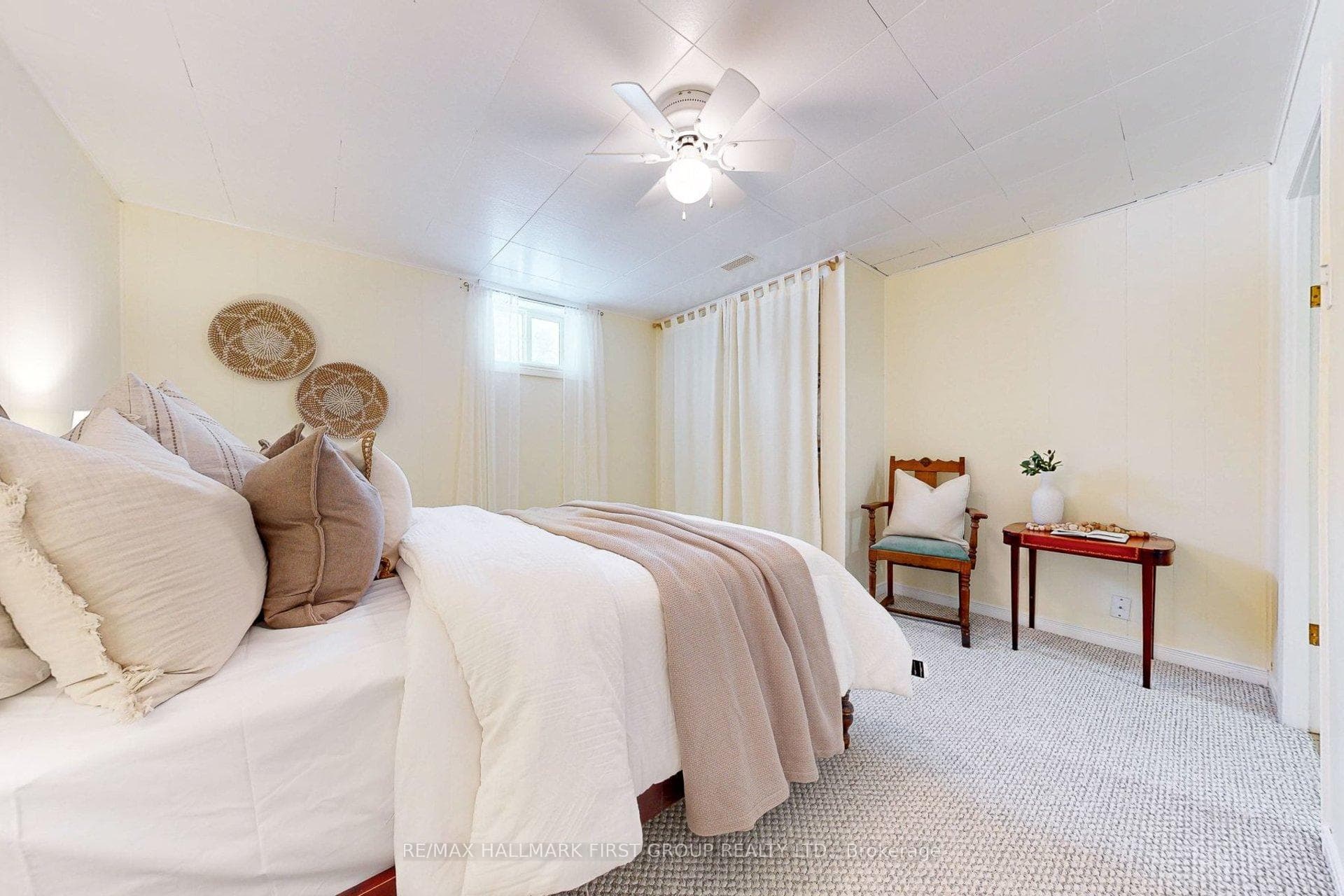 209 Johnson Avenue photo 26