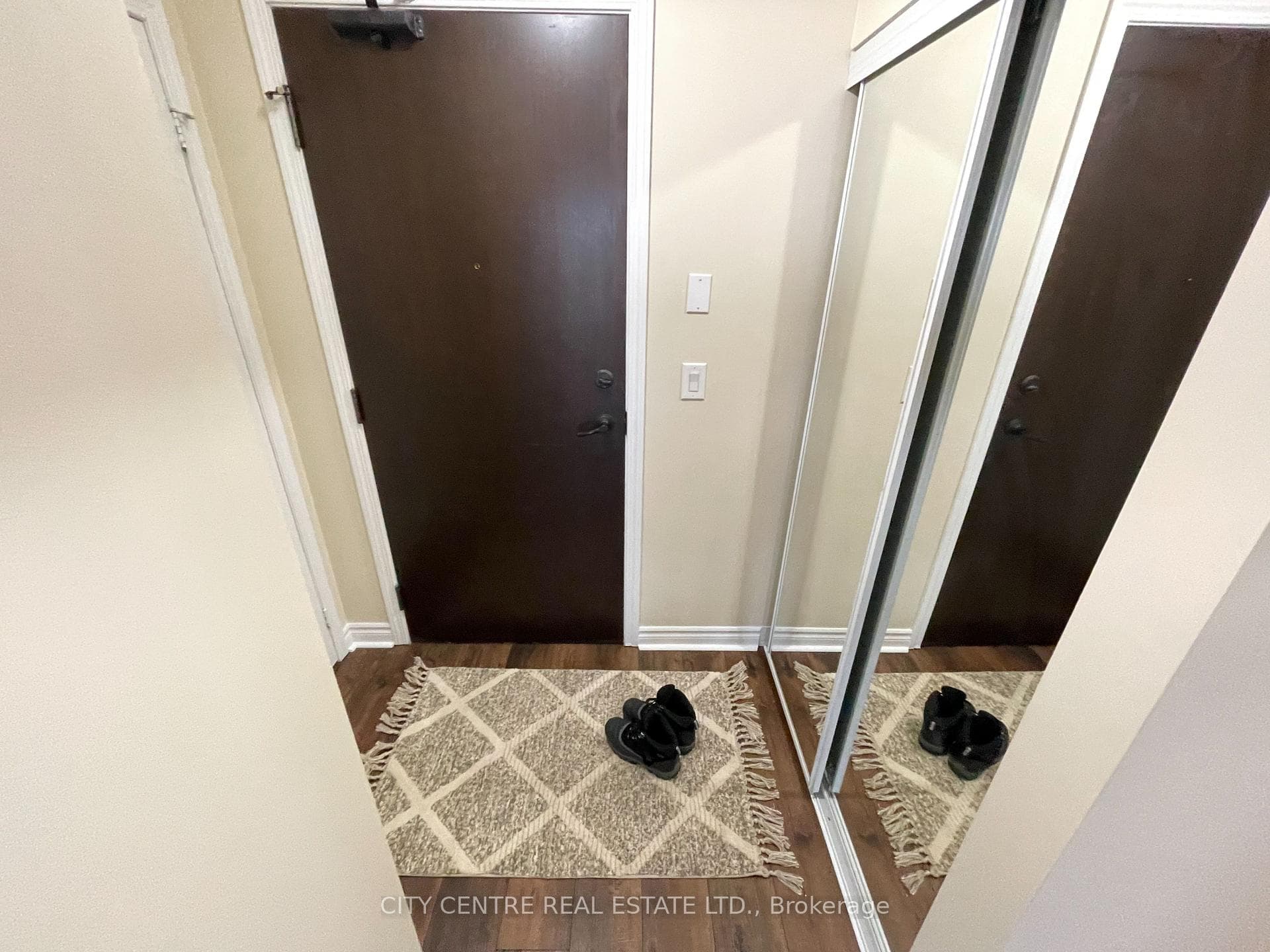 385 Prince Of Wales Drive Unit 618 photo 9