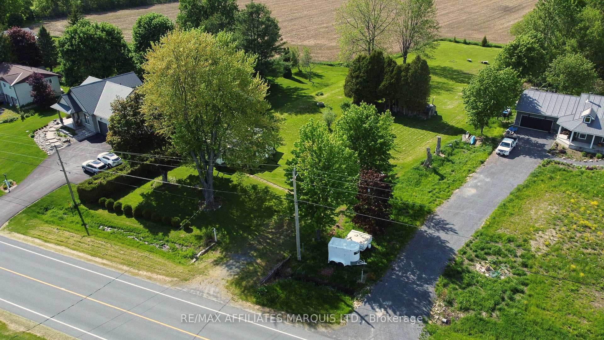 11481 Lakeshore Drive photo 5