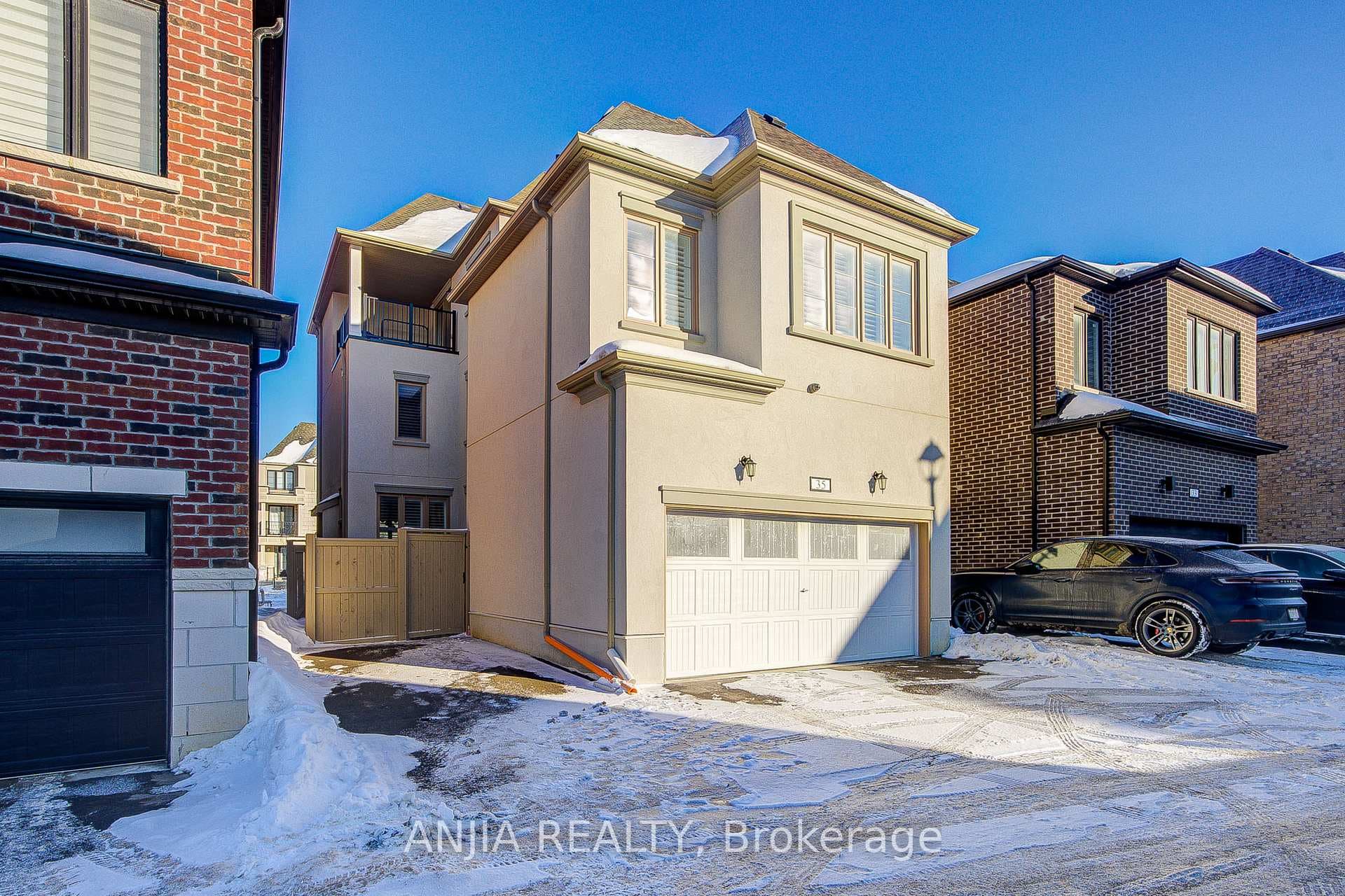 35 York Downs Boulevard photo 48