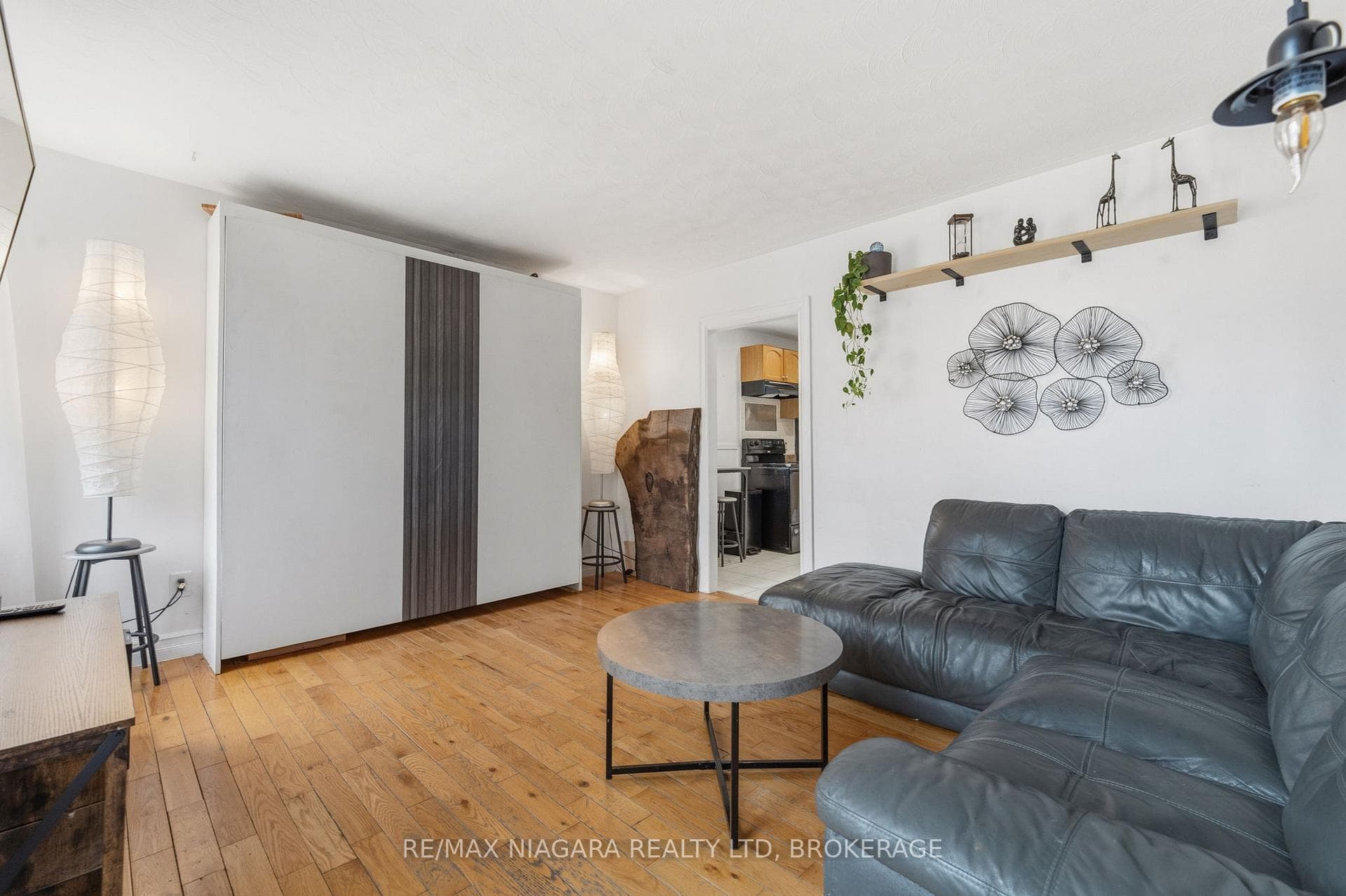 5 Homewood Avenue photo 4