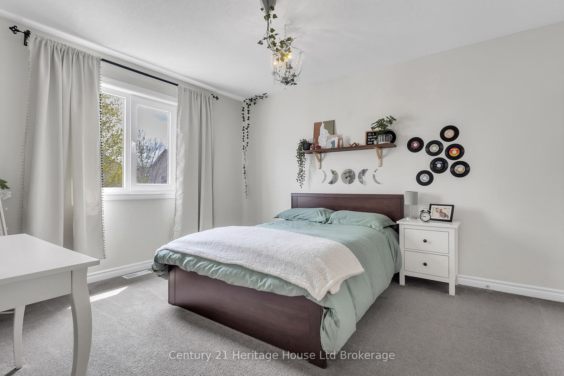 832 Halifax Road photo 26