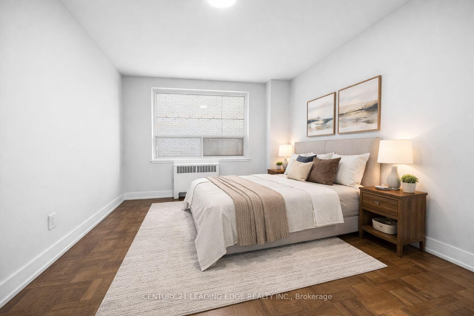 103 Avenue Road Unit 901 photo 9