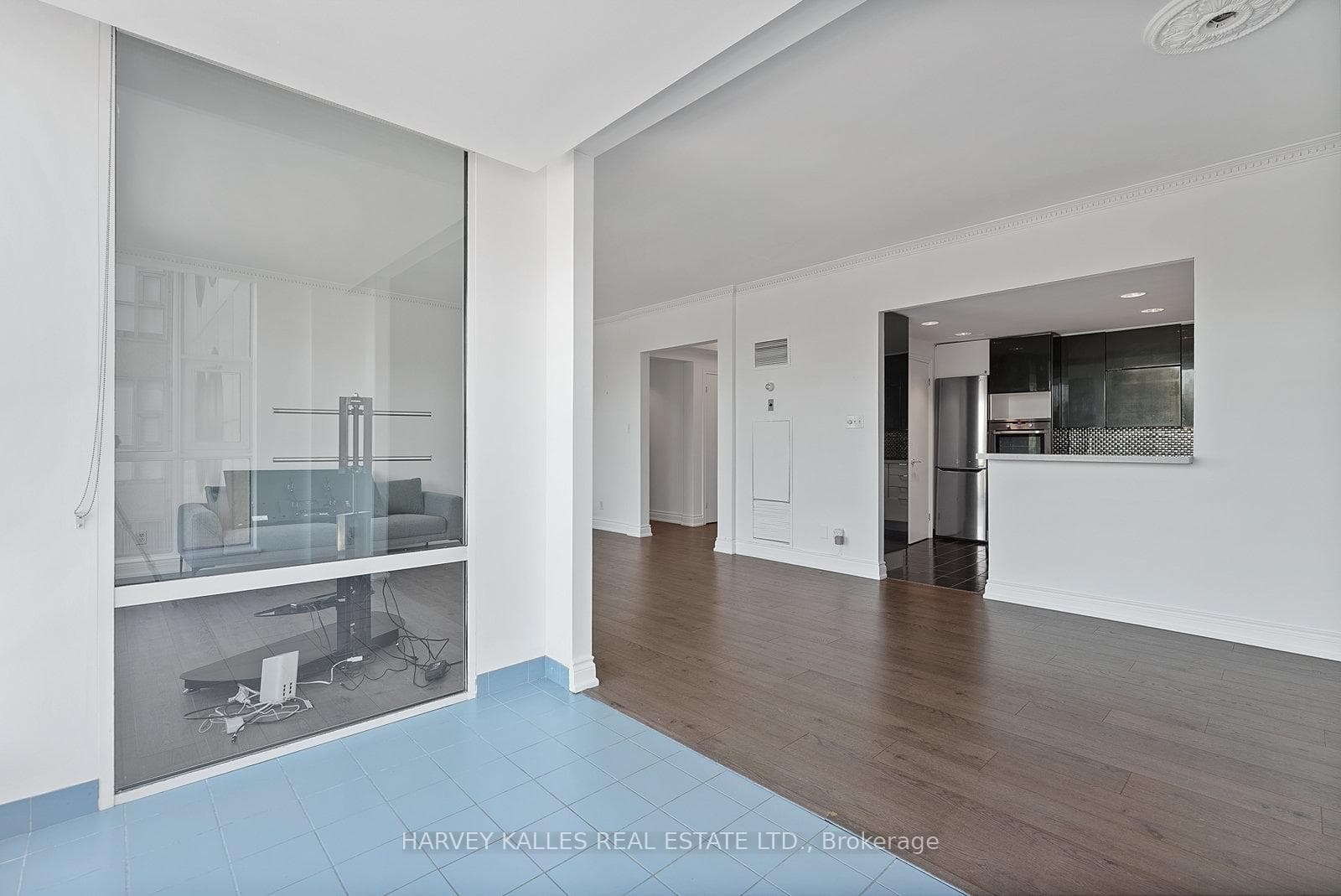77 Avenue Road Unit 401 photo 16
