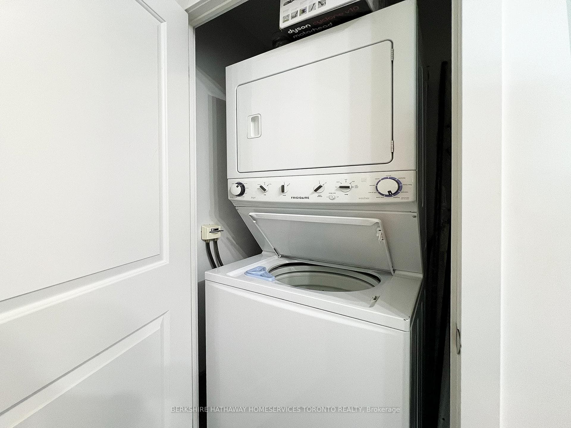 26 Norton Avenue Unit 606 photo 13