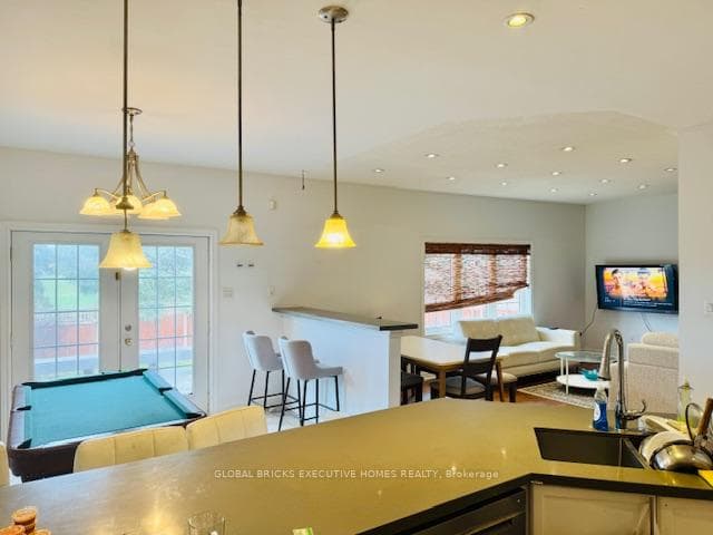 5847 Summerside Drive photo 5