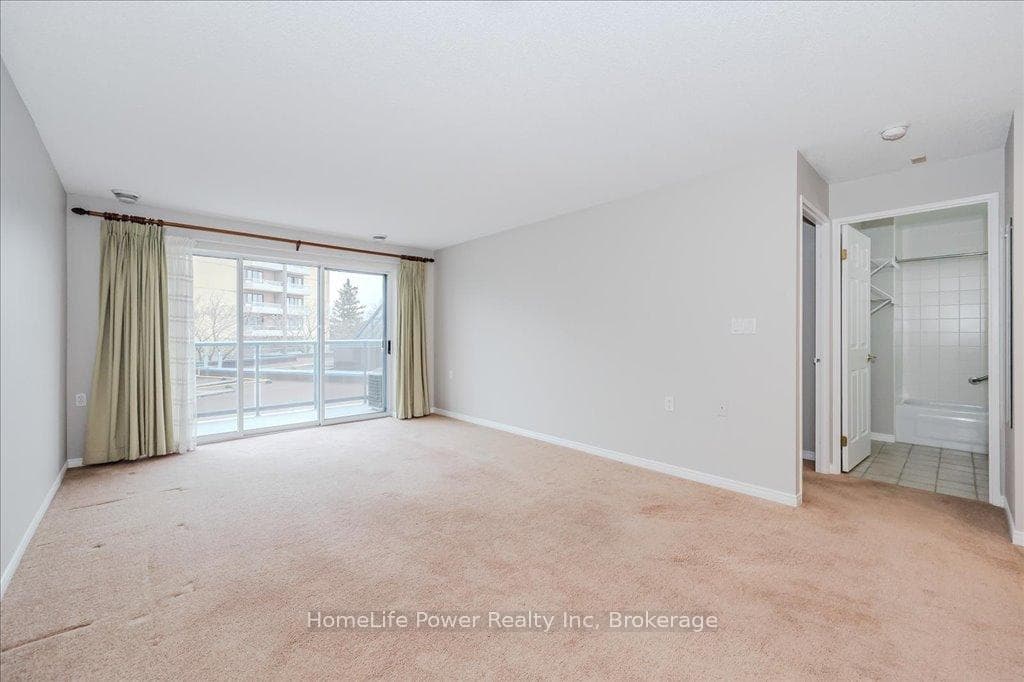 685 Woolwich Street Unit 307 photo 11