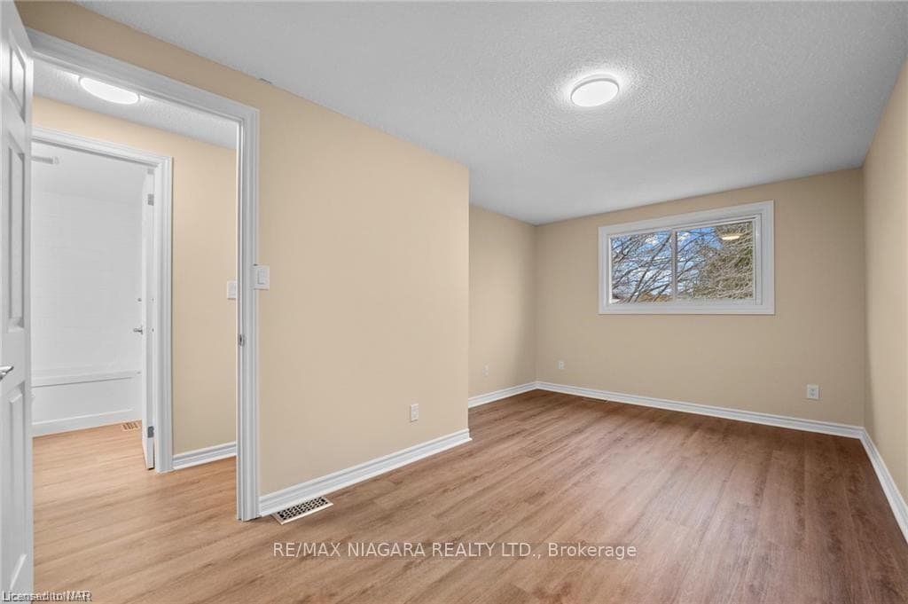 7 Baldwin Circle photo 20