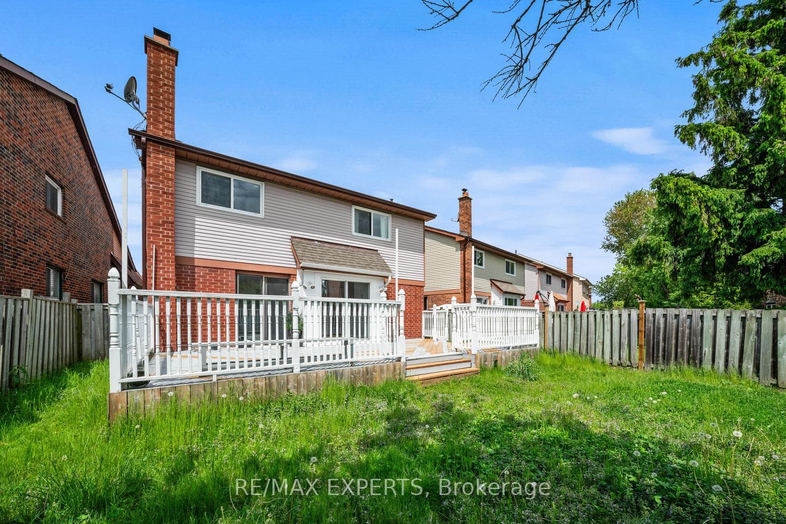 66 Carl Crescent photo 34