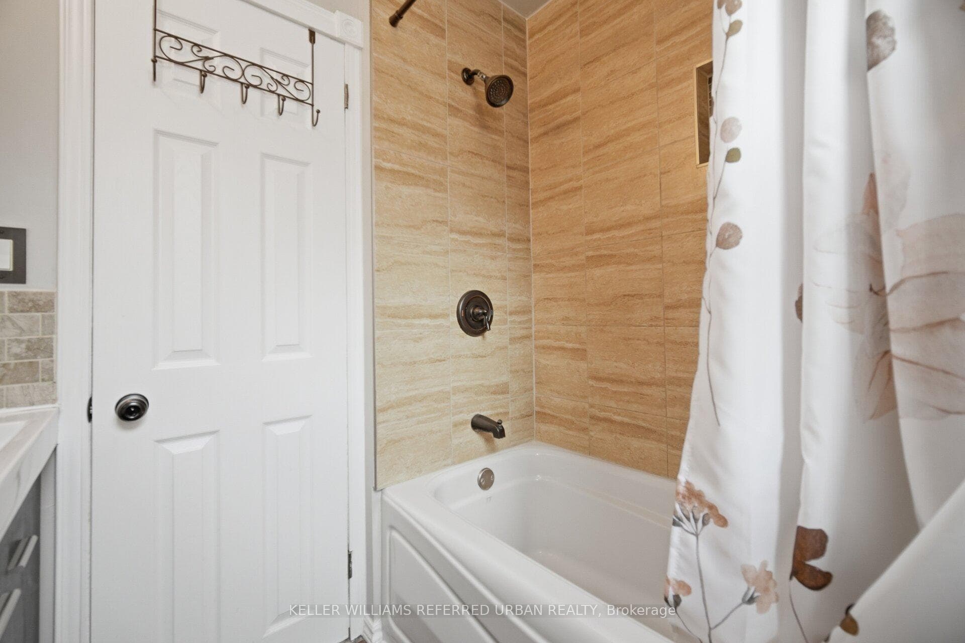 41 Parker Avenue photo 18