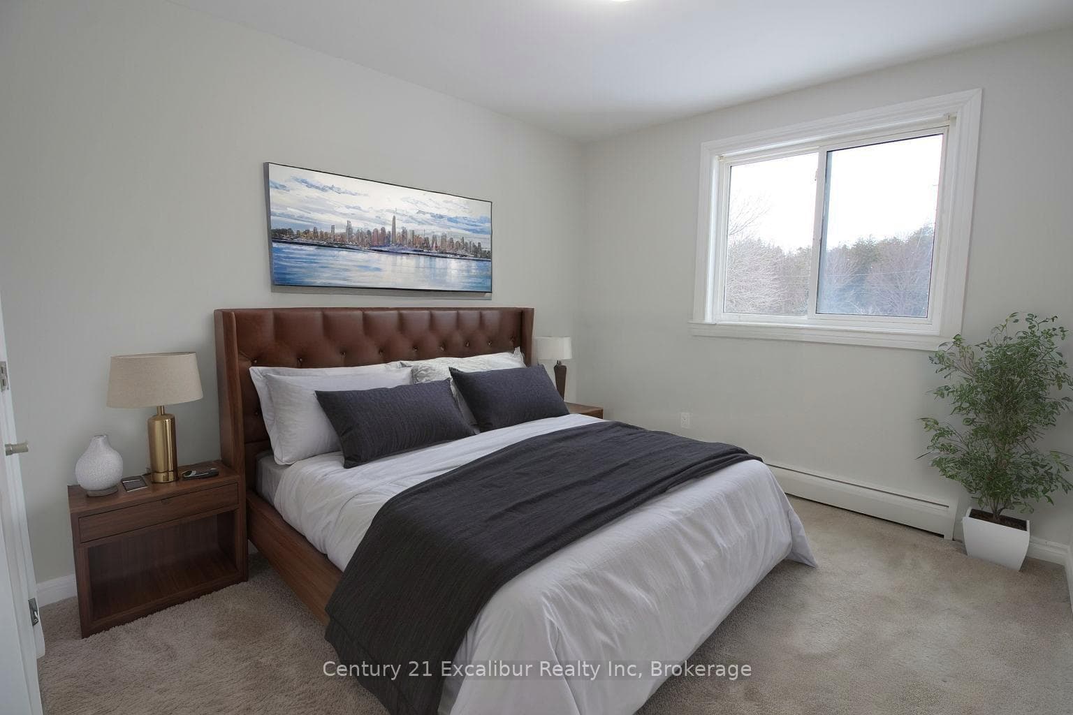360 Queen Street Unit 3 photo 13