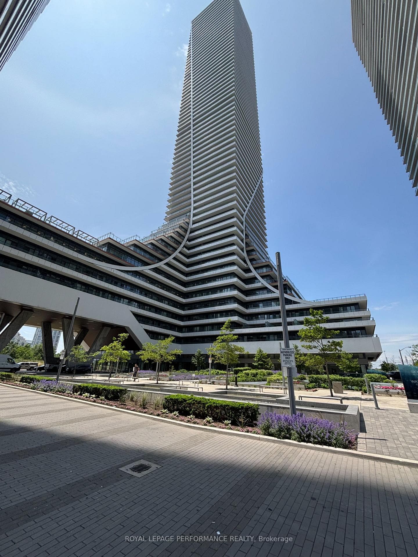 30 Shore Breeze Drive Unit 710 photo 1