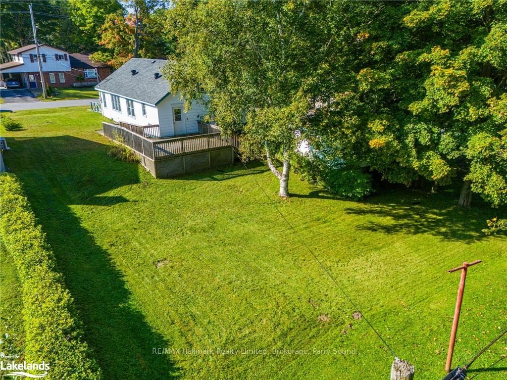 19 MARION Avenue photo 34