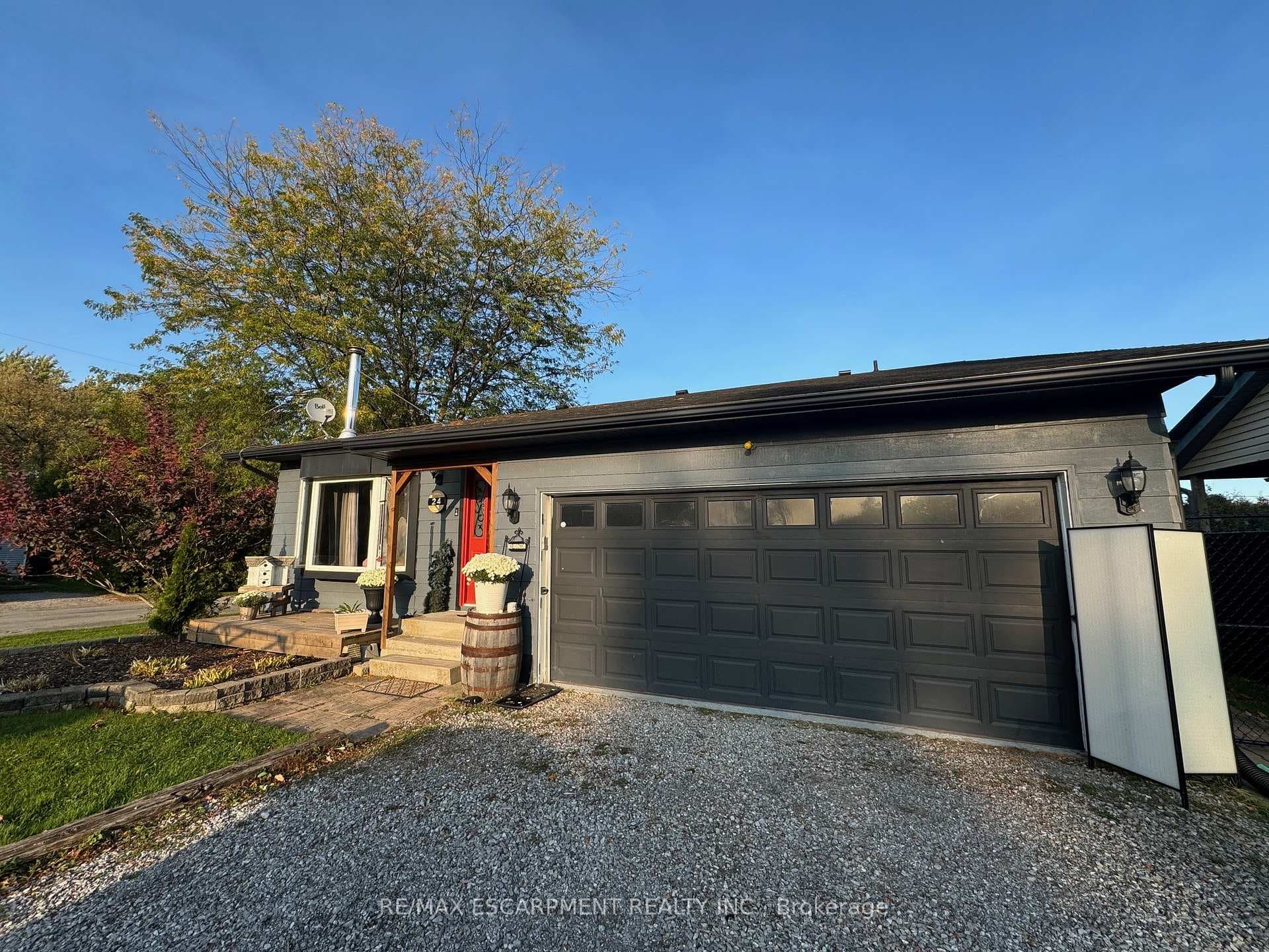 24 Woodhouse Avenue photo 35