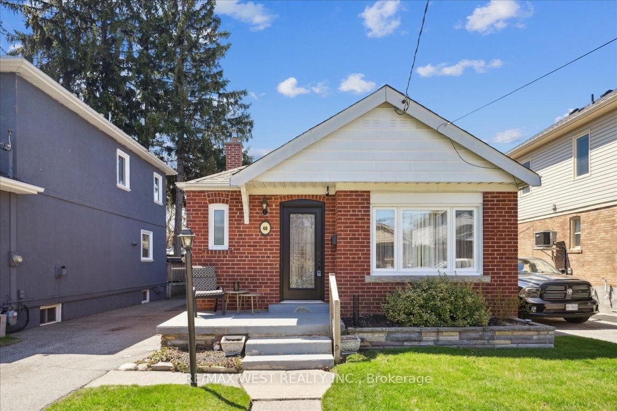 40 Avalon Boulevard photo 1