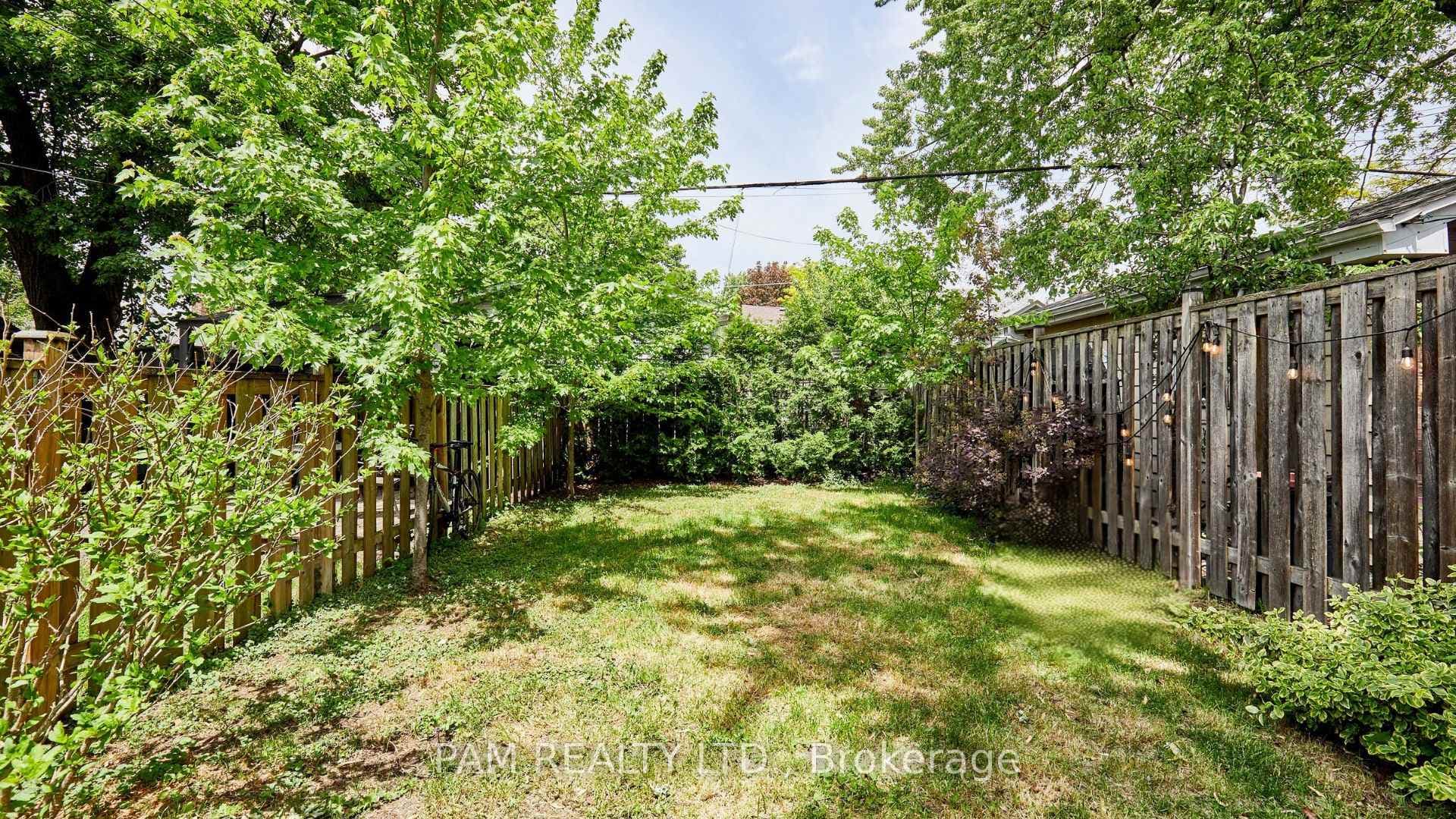 356 Milverton Boulevard photo 43