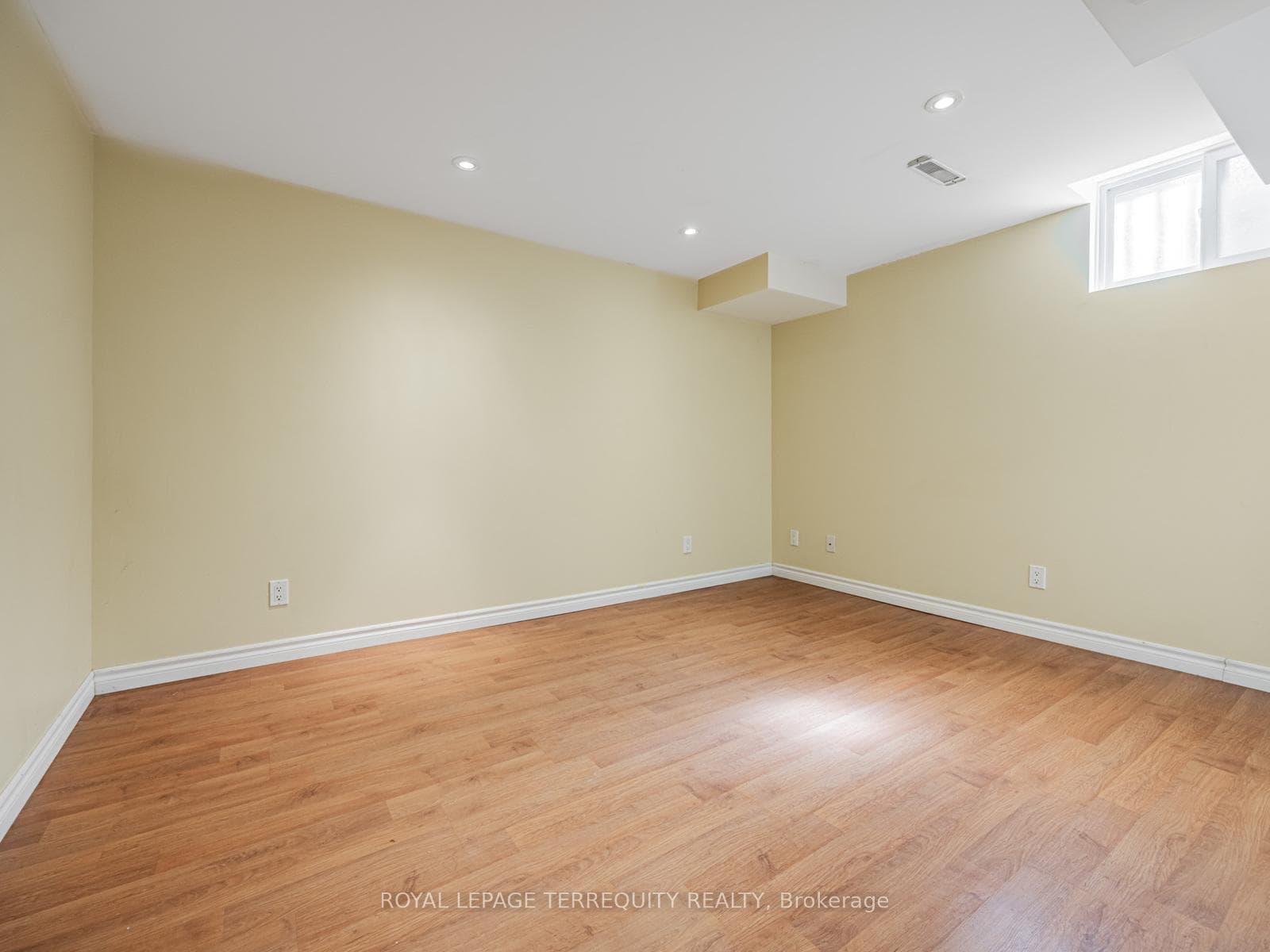 65 Bob O'link Avenue photo 25